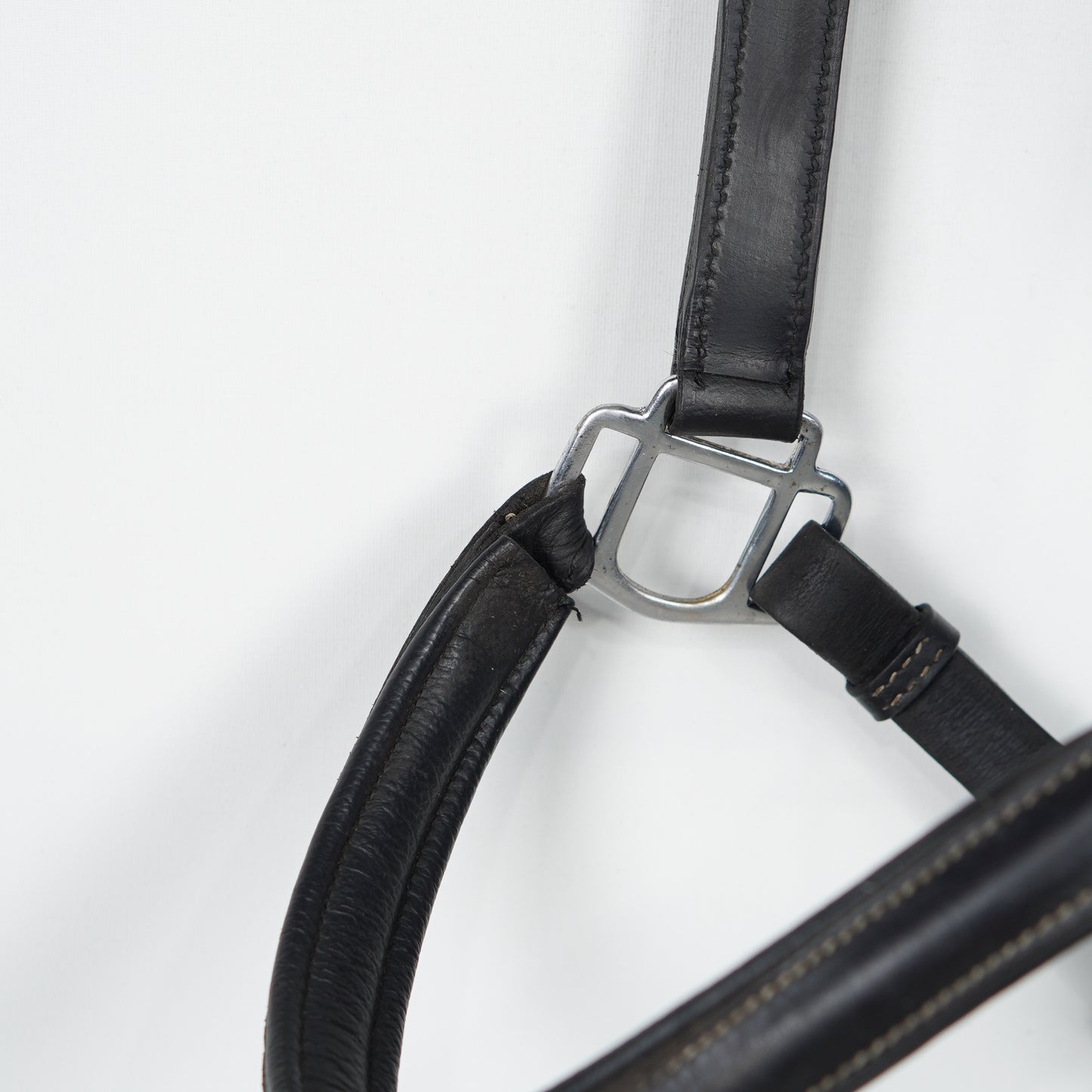 Lädergrimma Stitched | X-Full