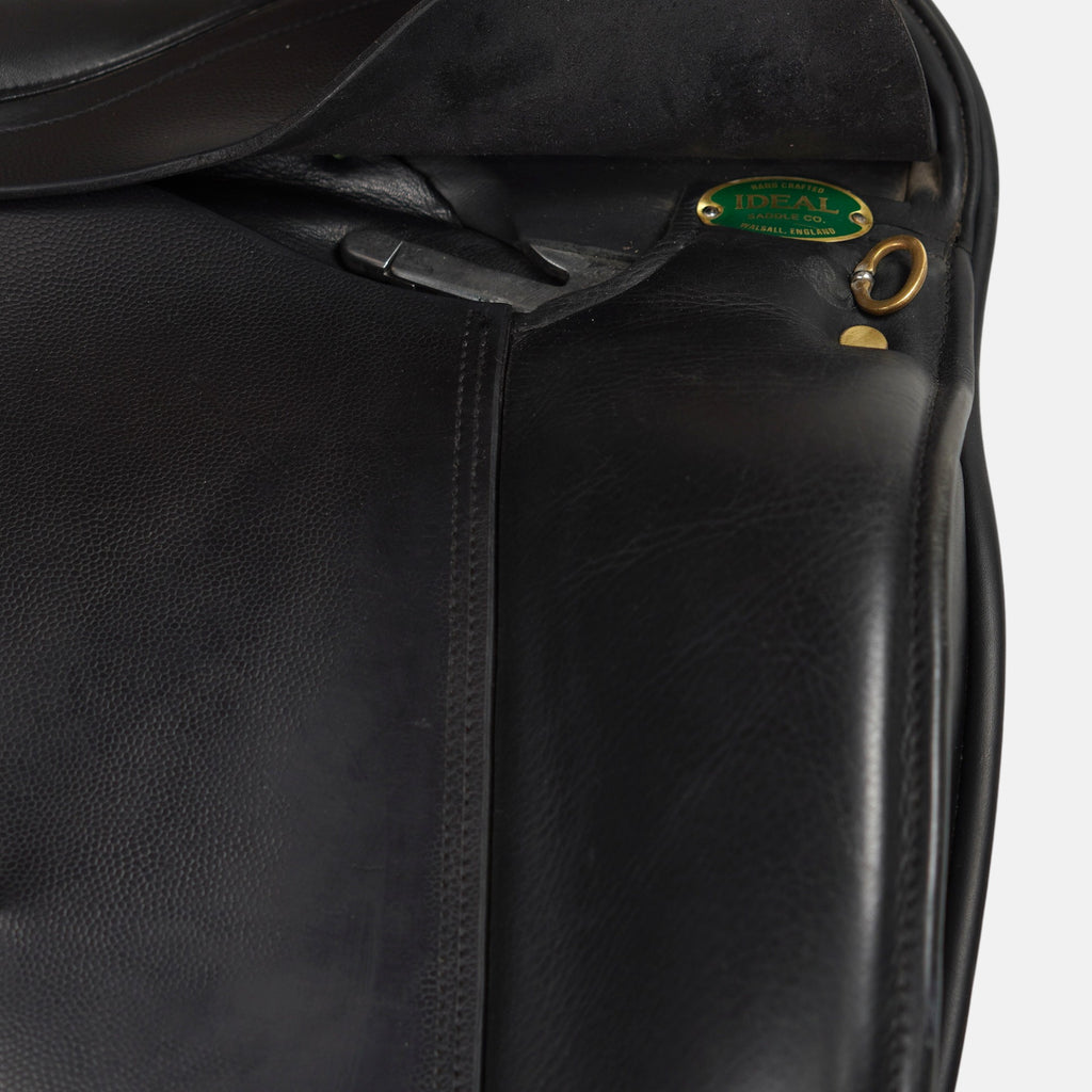 Dressyrsadel Aragorn | 16.5"