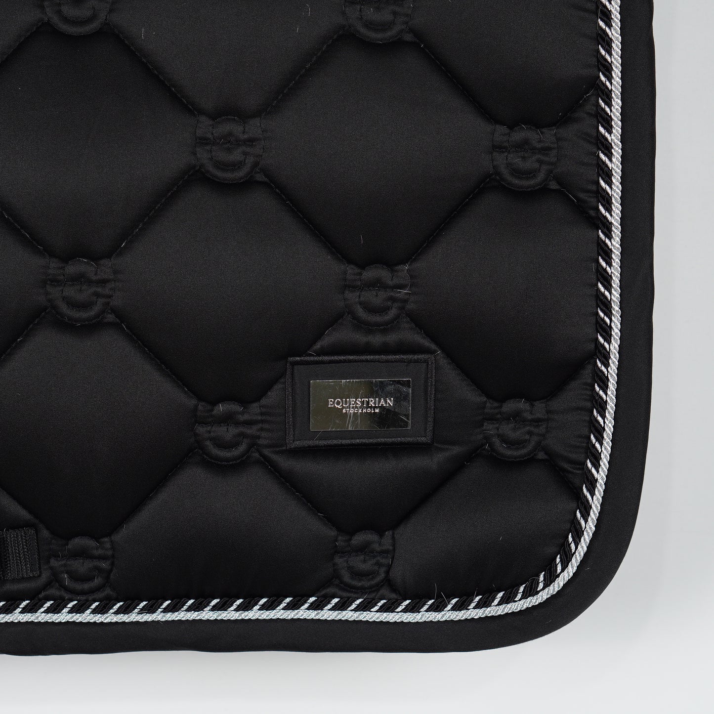 Hoppschabrak Black Edt. | Ponny