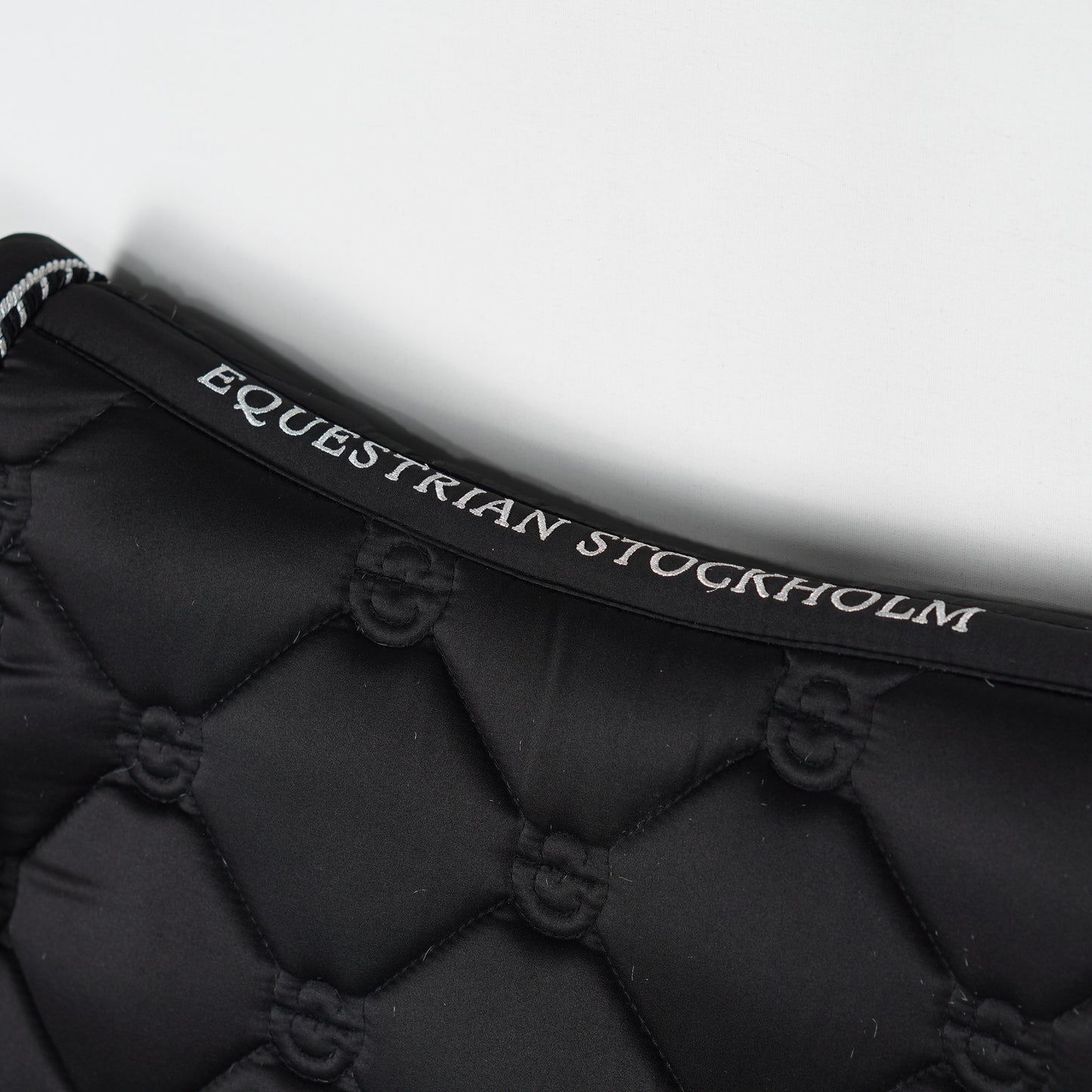 Hoppschabrak Black Edt. | Ponny