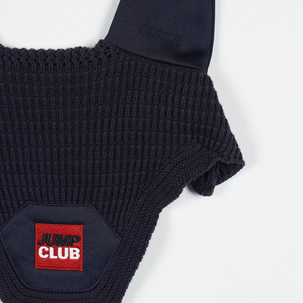 Huva Jump Club | Full