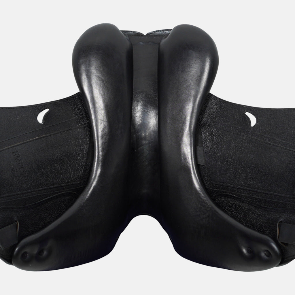 Dressyrsadel Emporio | 17"
