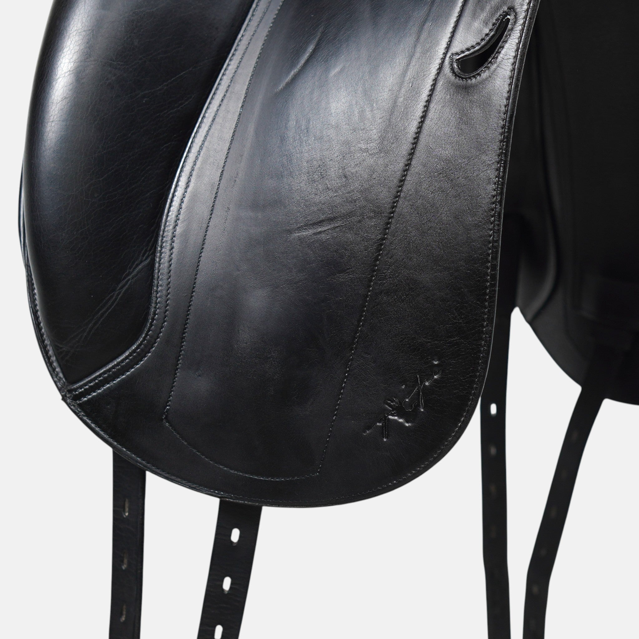 Dressyrsadel Emporio | 17"