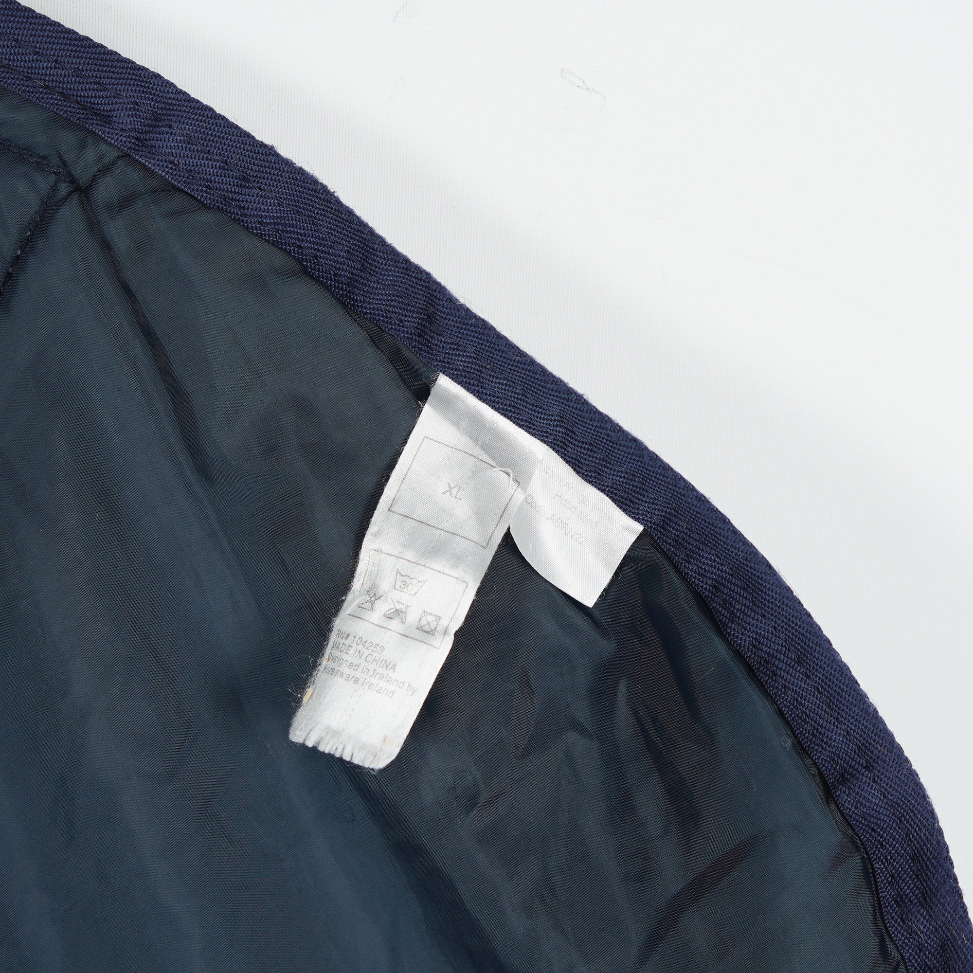 Täckeshals Amigo Insulator 150g | XL