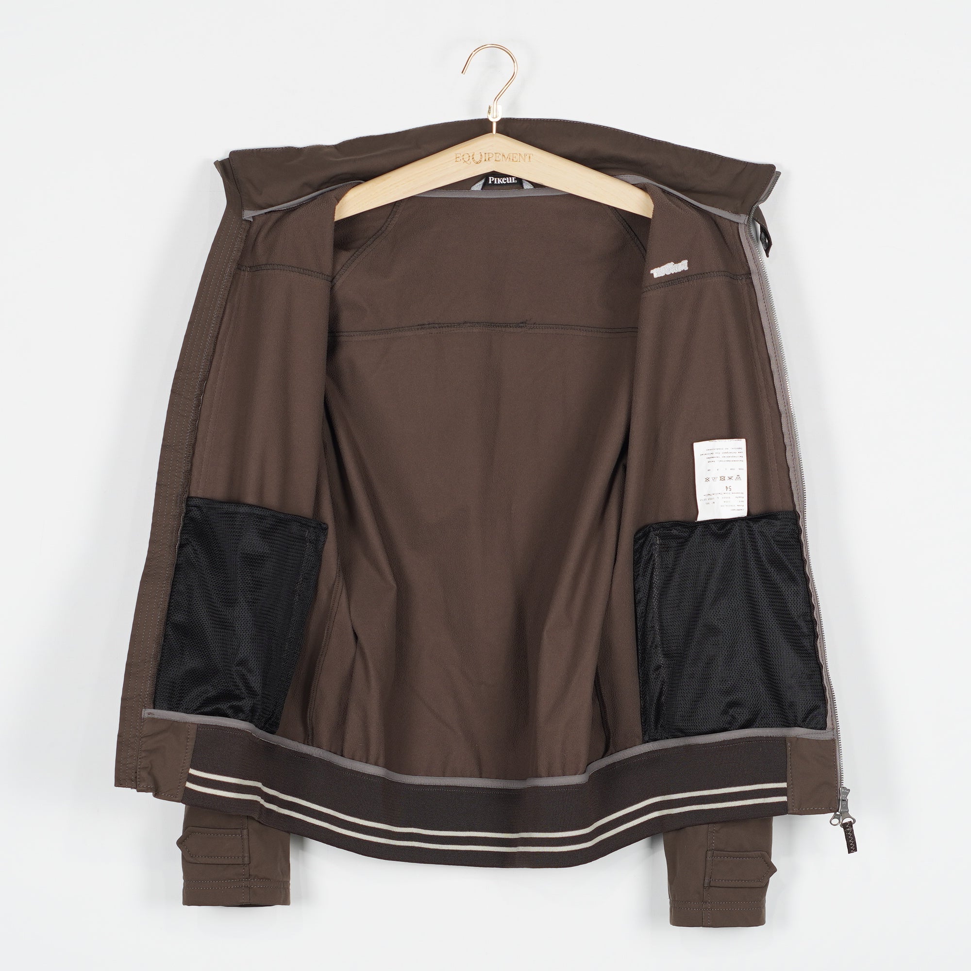 Jacka Canevaro Herr | 54