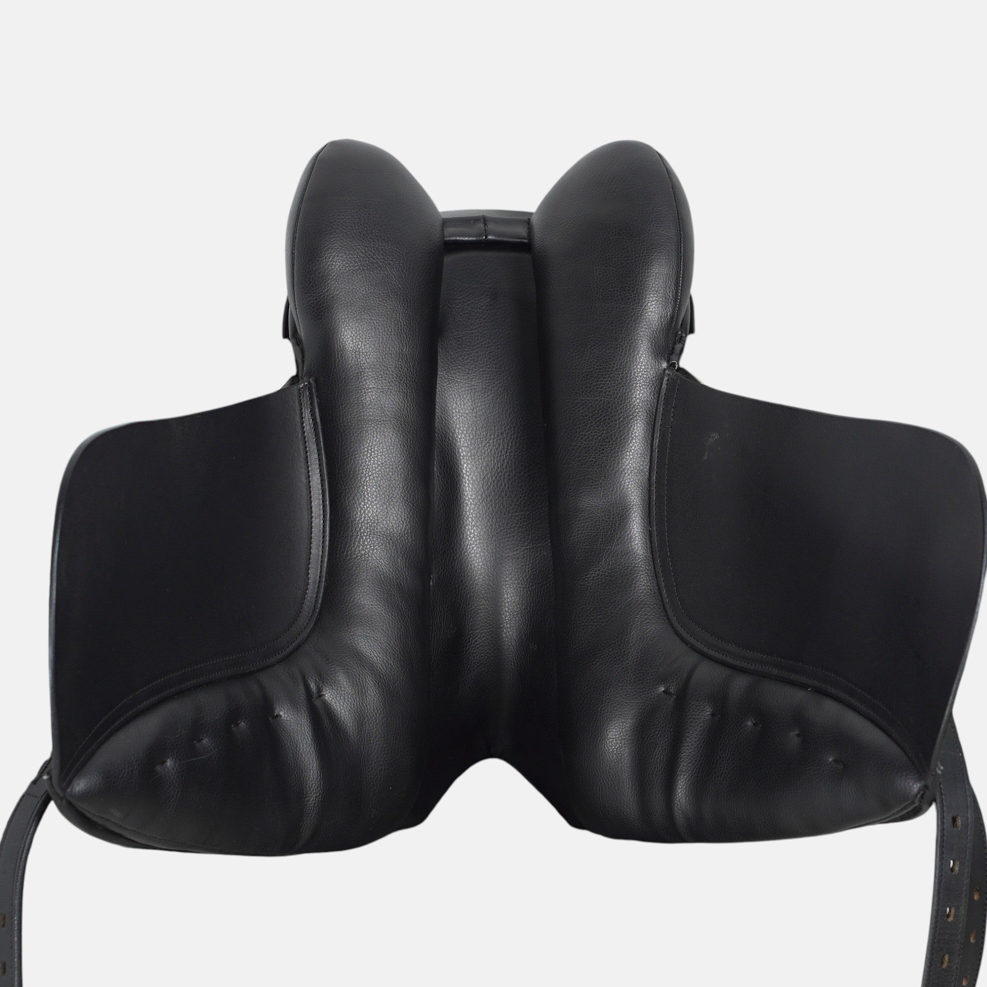 Dressyrsadel Gino | 17,5"