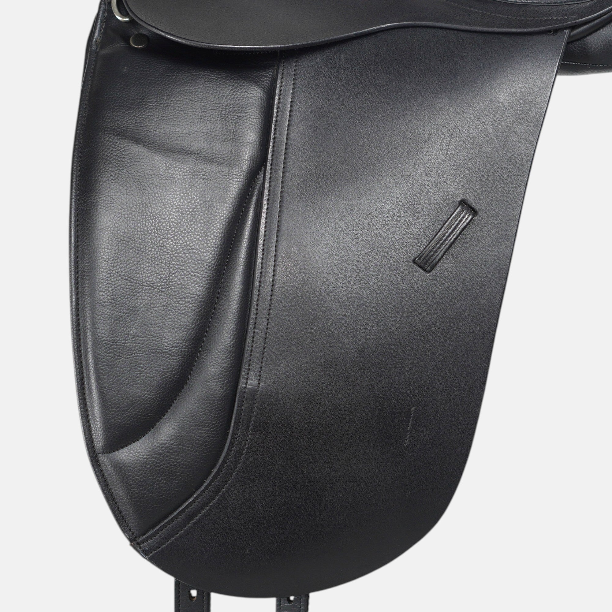 Dressyrsadel Gino | 17,5"