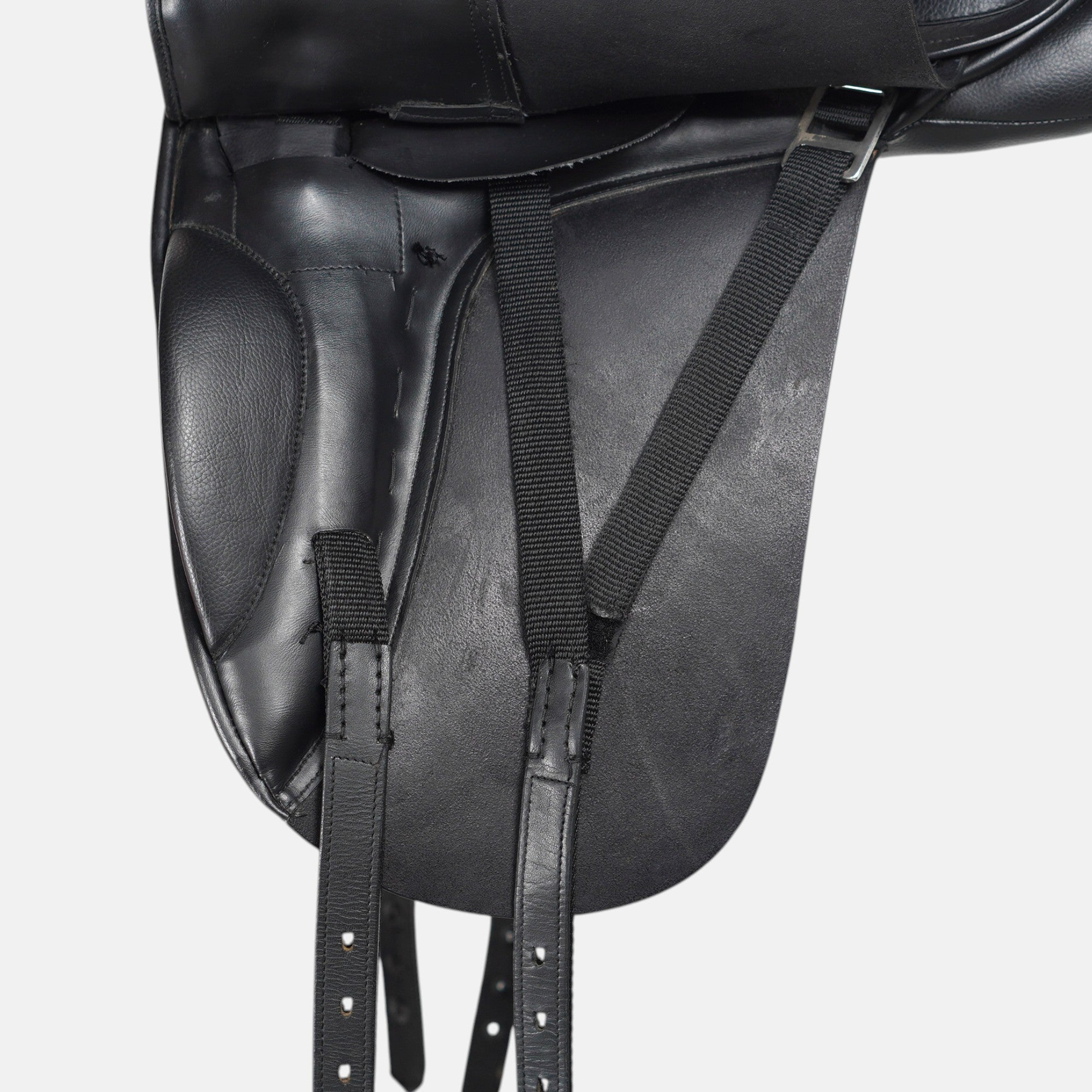 Dressyrsadel Gino | 17,5"