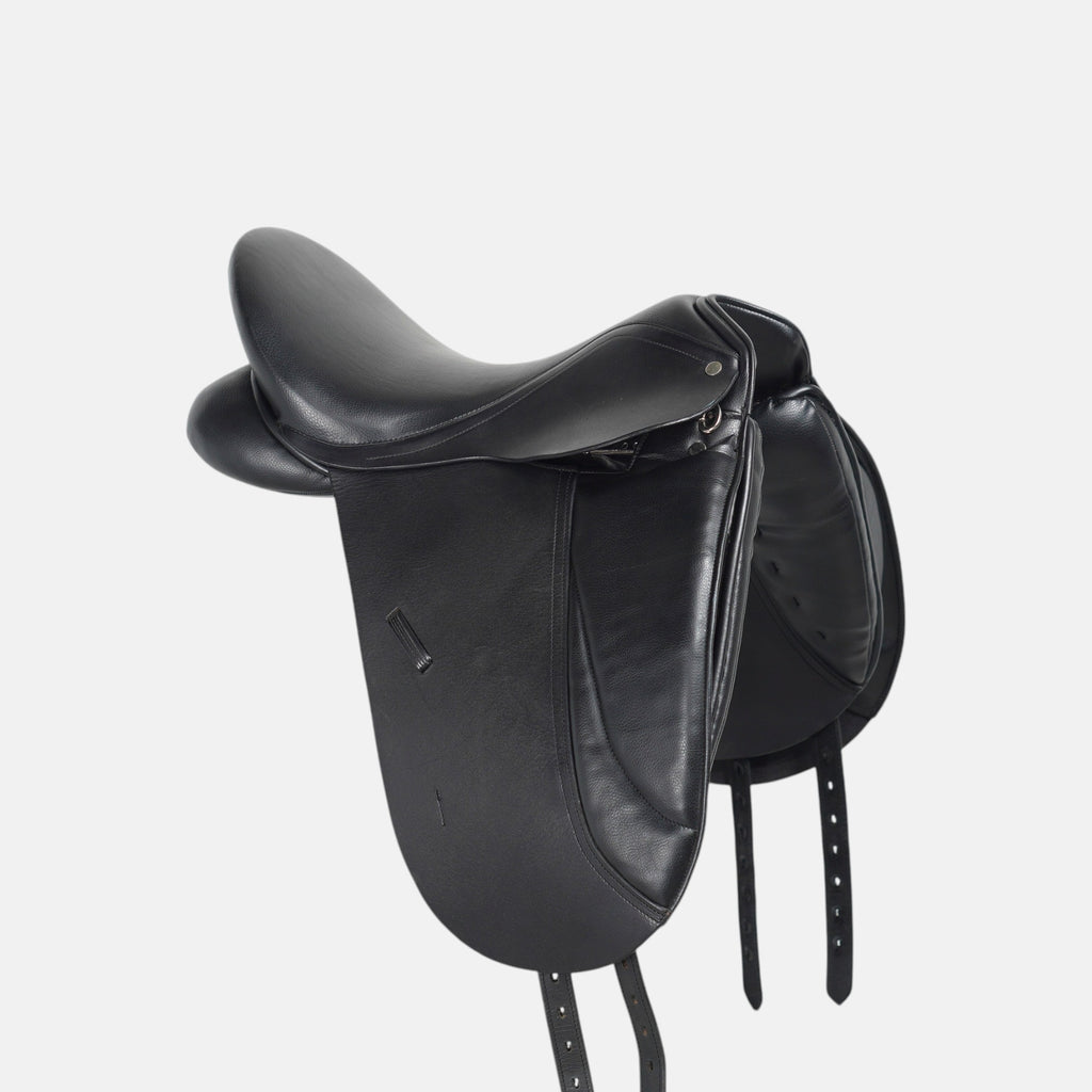 Dressyrsadel Gino | 17,5"