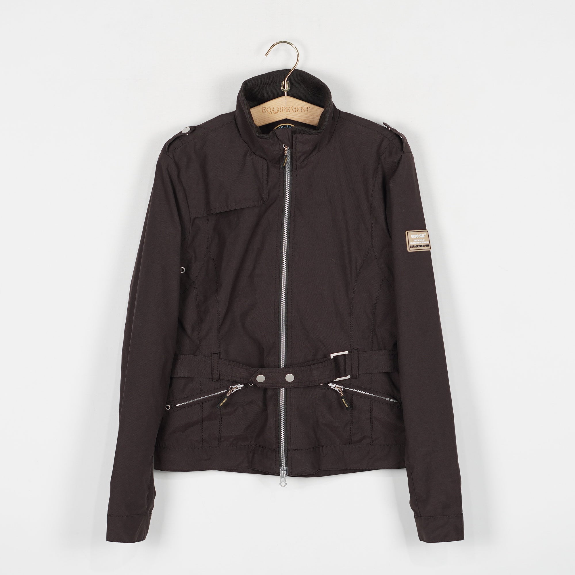 Jacka Polly | M