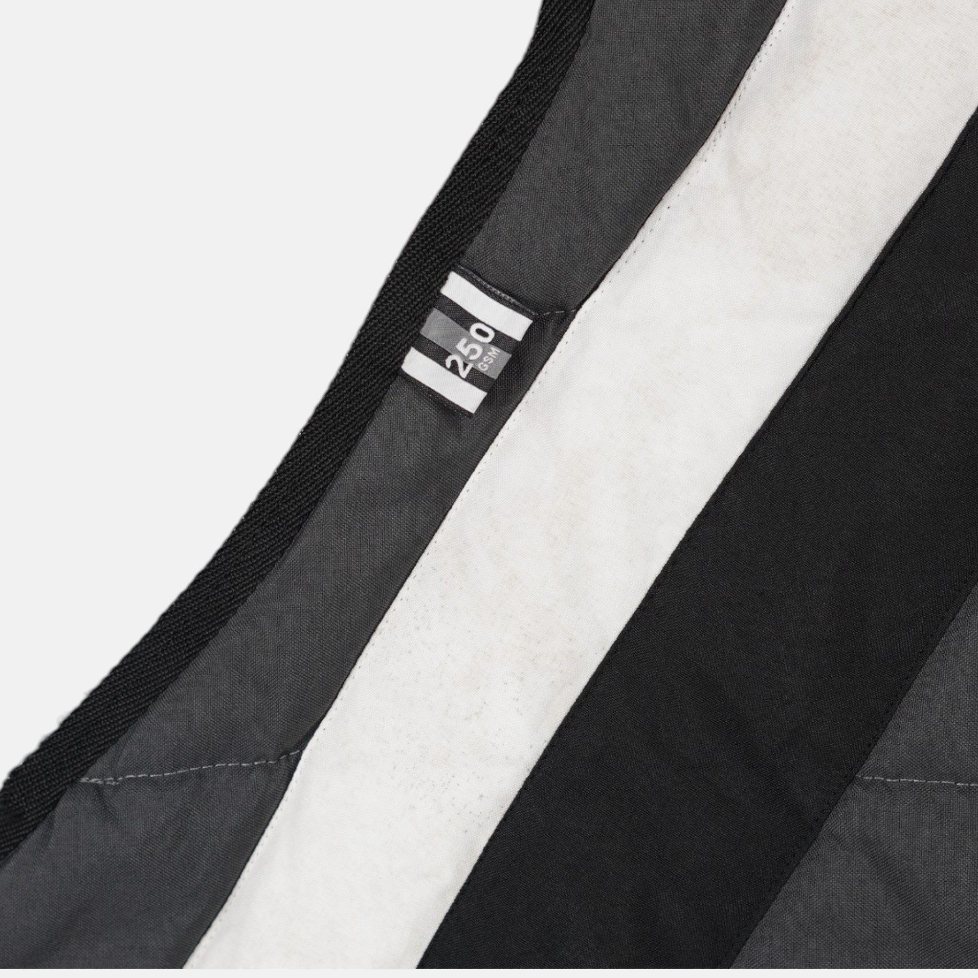 Stalltäcke 250g | 145