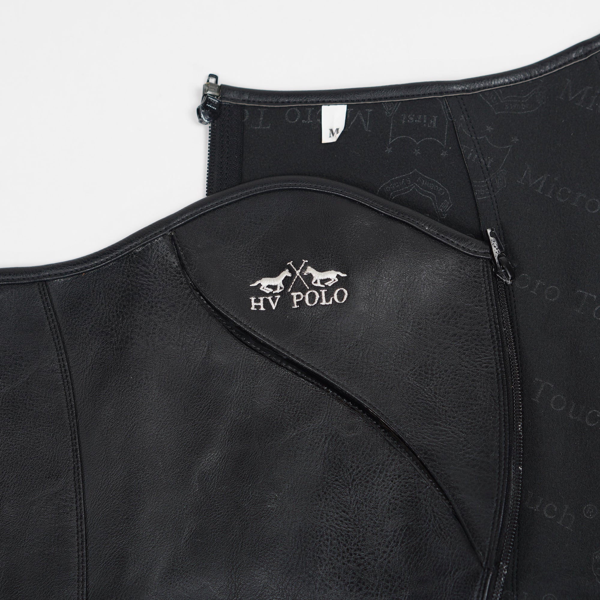 Shortchaps | M