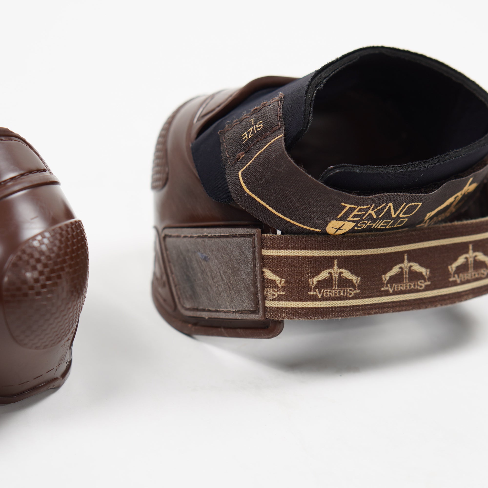 Boots Tekno Shield | L
