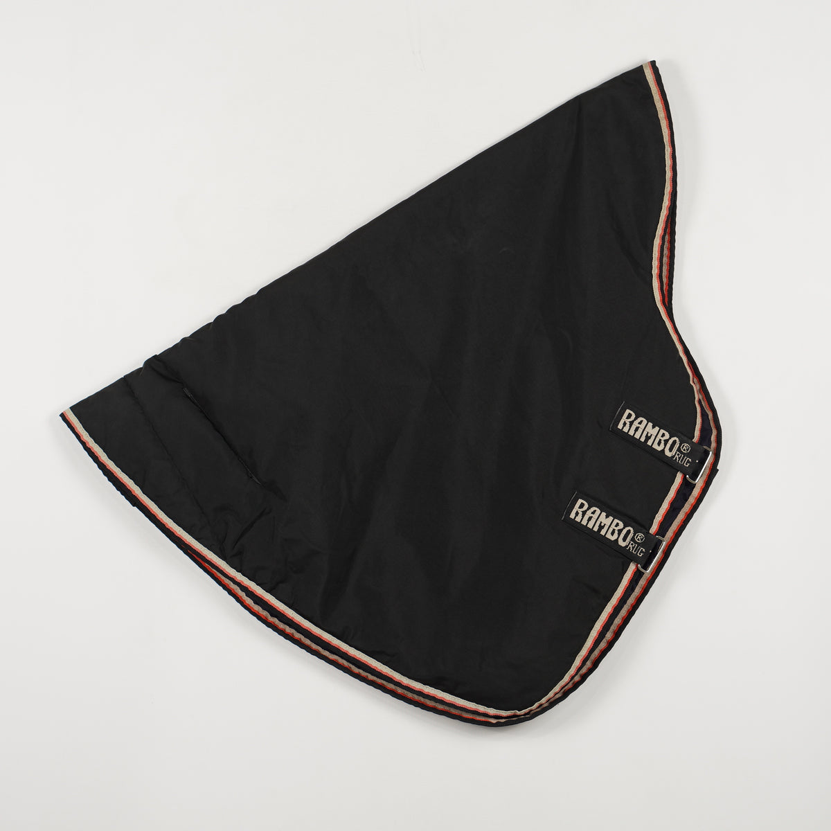 Täckeshals Rambo Rug | XL