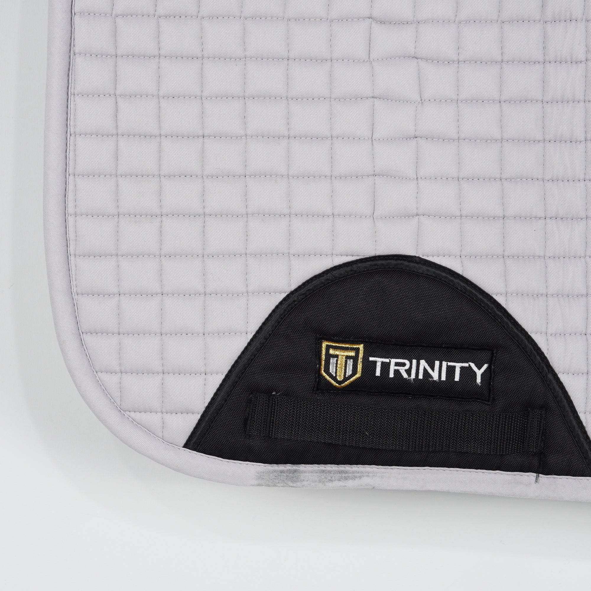 Schabrak Dressyr Mesh | Cob - Trinity - Dressyrschabrak - Equipement